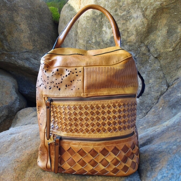 Woven Zippered Vintage Backpack With Cut-Outs - Picture 1 of 12